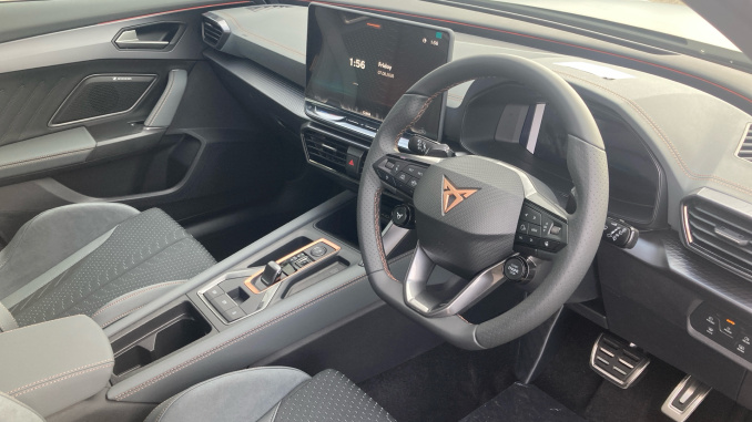 CUPRA Formentor 2.5 TSI 390 VZ5 5dr DSG 4Drive Petrol Estate - Image 6